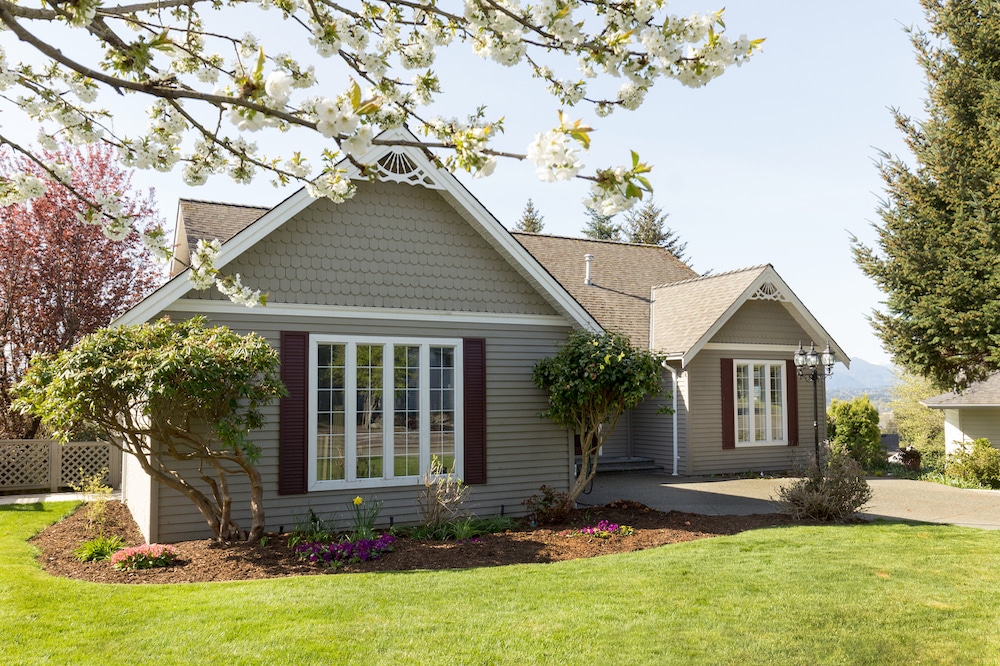 Choice Home Warranty vs. First American Home Warranty (2024)