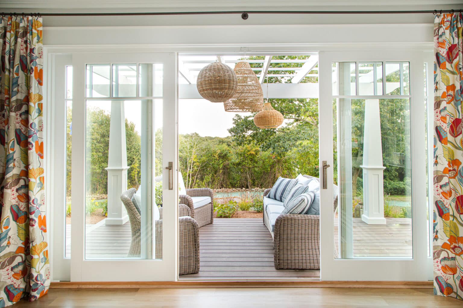 Patio Fence Ideas To Enhance Your Outdoor Space