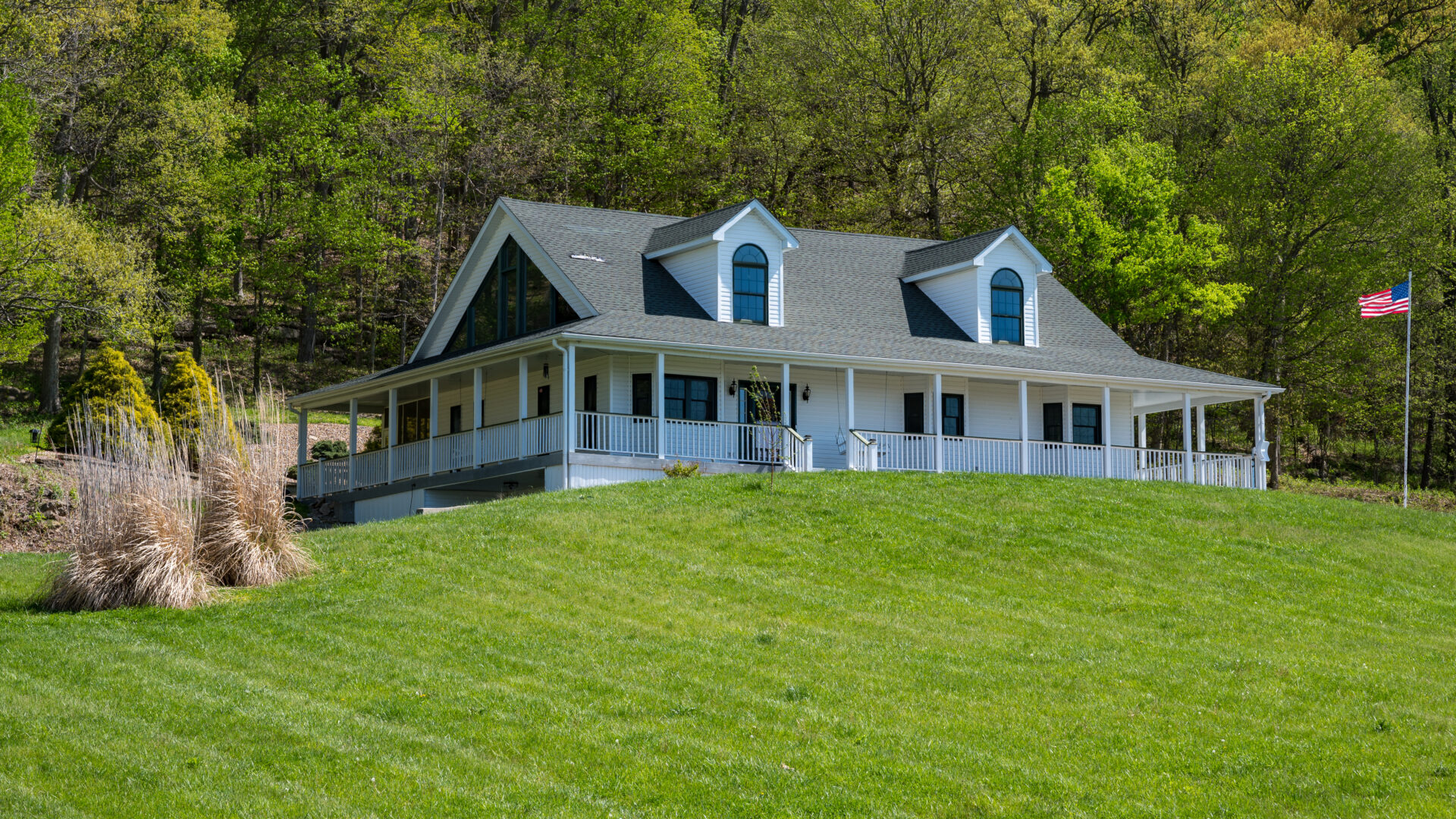 Big white house in Missouri.